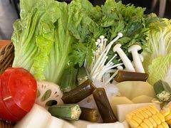 蔬菜拼盘-樾餐厅泰式海鲜火锅(民歌湖店)