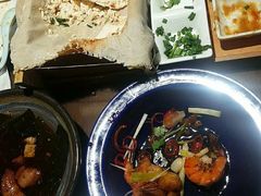 -东口码头·烧鸽子·鱼头泡饼·地方菜(金鹰悦城店)