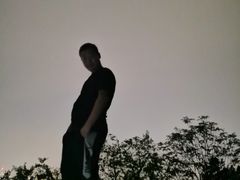 -鬼笑石后山停车场