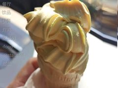 甜品站山茶花风味圆筒-麦当劳(秣陵路店)