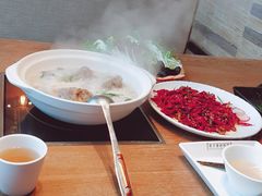 -拾味馆·浓鲜骨汤(光谷天地店)