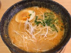 豚骨拉面配溏心蛋-寿司郎(皇庭广场店)