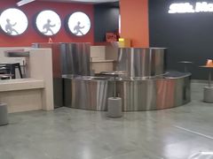 -sth more(会展航洋城店)