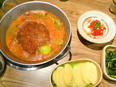 -野山舂·贵州现舂酸汤火锅(鸿通城店)