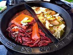 菌汤牛油鸳鸯锅-三个四川人火锅(华联商厦店)