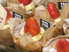 草莓巴斯克-PAPER STONE BAKERY(天汇广场店)