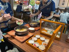 -良米山·云南野生菌过桥米线(上海首店)