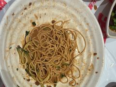 -肥肥虾庄·金牌油焖大虾(汉口城市广场店)