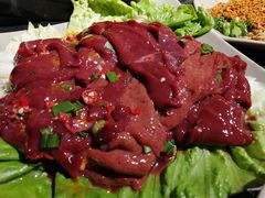-茅草房·河畔园林火锅