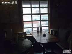靠窗位-凡人&庄阿姨的辣(万寿亭店)