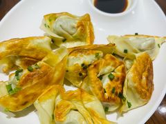 油煎馄饨-王家沙点心店(南京西路总店)