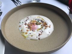 日本温泉蛋鲜虾色拉-三嚥阁 La Villa Restaurant