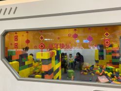 -玩塾品格乐园(宇宙太空龙旗店)