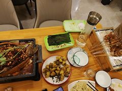 -烤满分·东北烧烤(首经贸店)