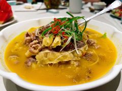 酸汤肥牛-蝶园·装修中(BFC外滩金融中心店)