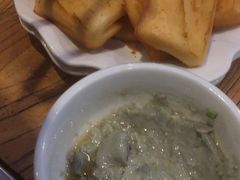 馒头片就臭豆腐-关二碳烤羊腿(龙翔路店)