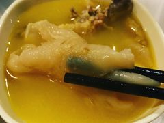 -鲜入围煮花胶鸡海鲜火锅
