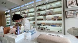 -EMILY艾枚莉美甲美睫·美颜·现磨咖啡