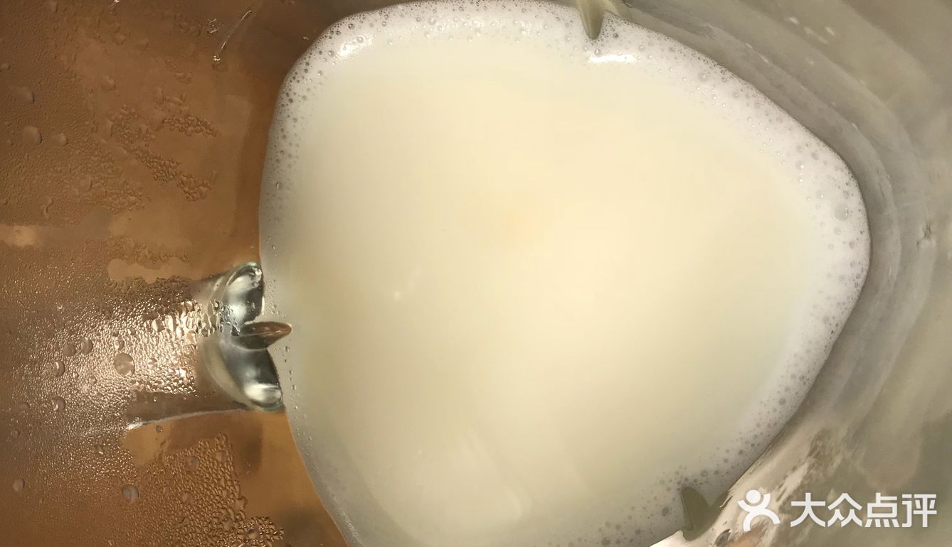 清晨的治愈系特饮—牛奶玉米汁