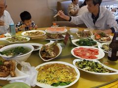 -覃记海鲜美食餐厅