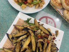 -鹤乡东北菜(崮山路店)