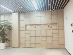 -漕河泾街道图书馆(漕河泾社区文化活动中心店)