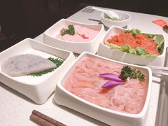 -海底捞火锅鲜切牛肉主题店(长寿路店)