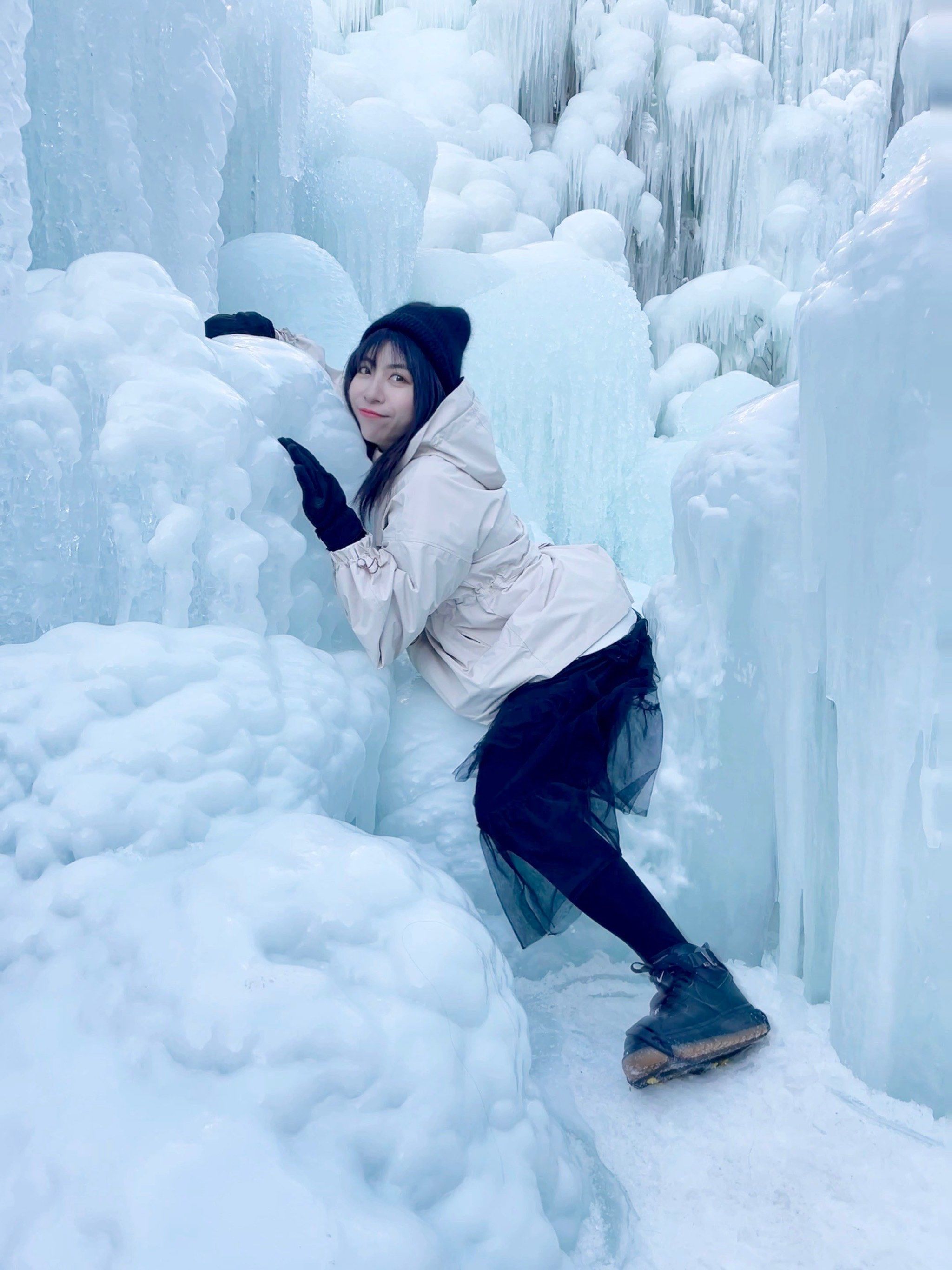 冰瀑雪景拍照姿势.保暖防滑穿衣实用篇
