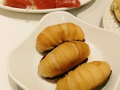 榴莲千丝酥-稻香酒家·34年老字号·港式粤菜(汉街店)