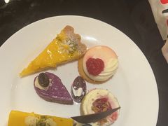 -圣丰索菲特·2 On 988 Café 自助餐厅