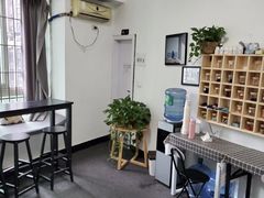 -两知·自习室(三峡广场总店)