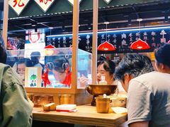 -成都你六姐·牛肉冒菜(上海环宇荟店)