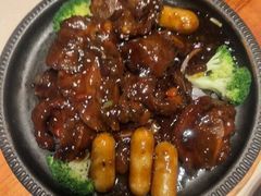 -八府香鸭·啫啫煲(华山路店)