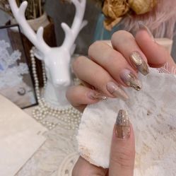 -慕拉美甲美睫皮肤管理