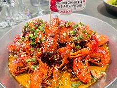 -巴厘龙虾·榜首油焖大虾(音乐学院·沿江酒馆店)