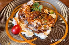 Grilled Chicken Leg with Japanese Mashed Potatoes