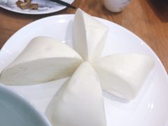 蒸老面馒头-延年酒店-延飨餐厅(延年文苑店)