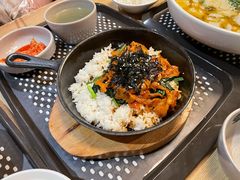 炒五花肉拌饭-大食代美食广场(迪士尼小镇店)