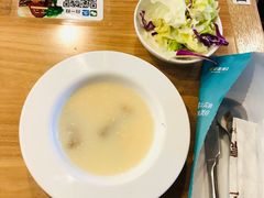 蘑菇汤-豪客来牛排(红豆万花城店)