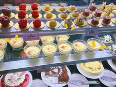 -雍容荟帝王蟹活龙虾展台自助(IFS黑金店)