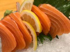 三文鱼刺身-花炉日本料理