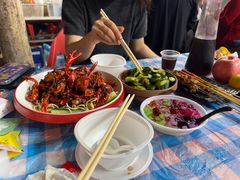 -老街烧烤大排档·地道湖北菜·龙虾馆(汉口火车站店)