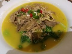 老城酸汤肥牛-城南往事济南风味主题餐厅(东环店)
