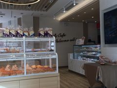 面包甜点陈列柜-85度C(青岛燕儿岛店)