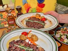 -Famous肥猫墨西哥音乐餐吧(五棵松华熙LIVE店)