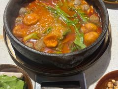 -贵府酸汤牛肉火锅·贵州老字号(飞山街店)
