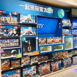 -乐高品牌旗舰店(人民广场店)