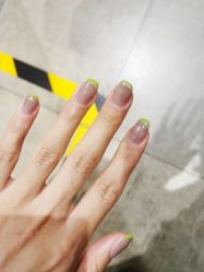 -进巍美甲美睫店