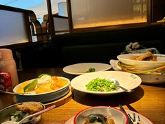 -新白鹿餐厅(滨江银泰店)