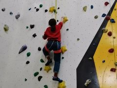 -问山MountQuest攀岩馆